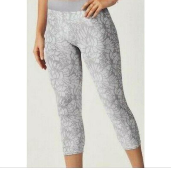 Fabletics Pants - Fabletics seamless Sebastián capri